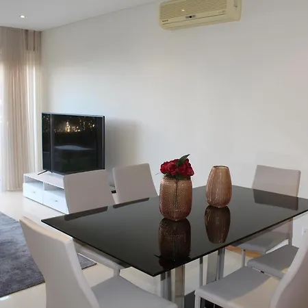 The Concierge - Patroves Pool House Apartmán *