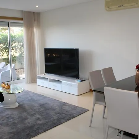 Apartment The Concierge - Patroves Pool House