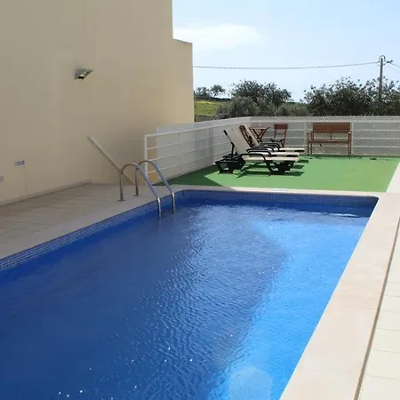 The Concierge - Patroves Pool House *