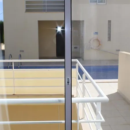 The Concierge - Patroves Pool House Albufeira