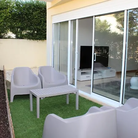Apartment The Concierge - Patroves Pool House